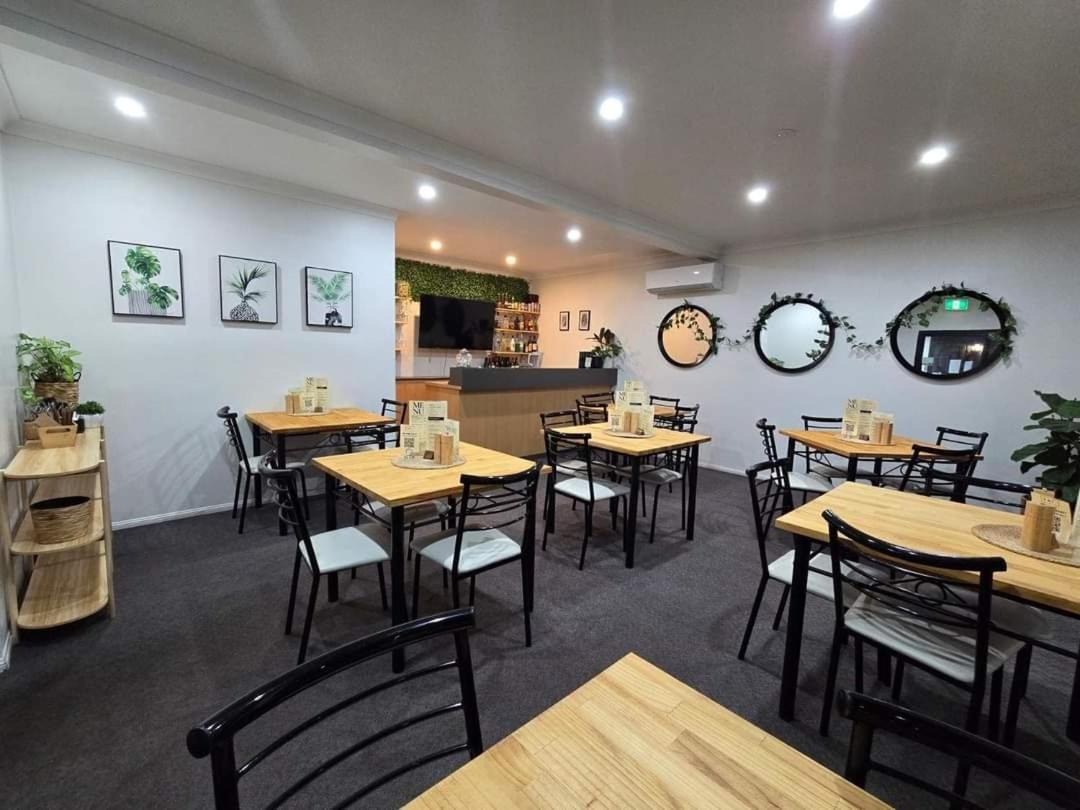 Ascot Lodge Motor Inn Kingaroy Exterior photo
