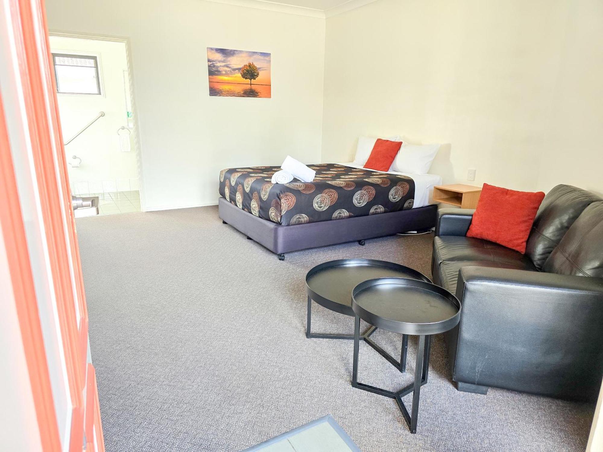Ascot Lodge Motor Inn Kingaroy Exterior photo