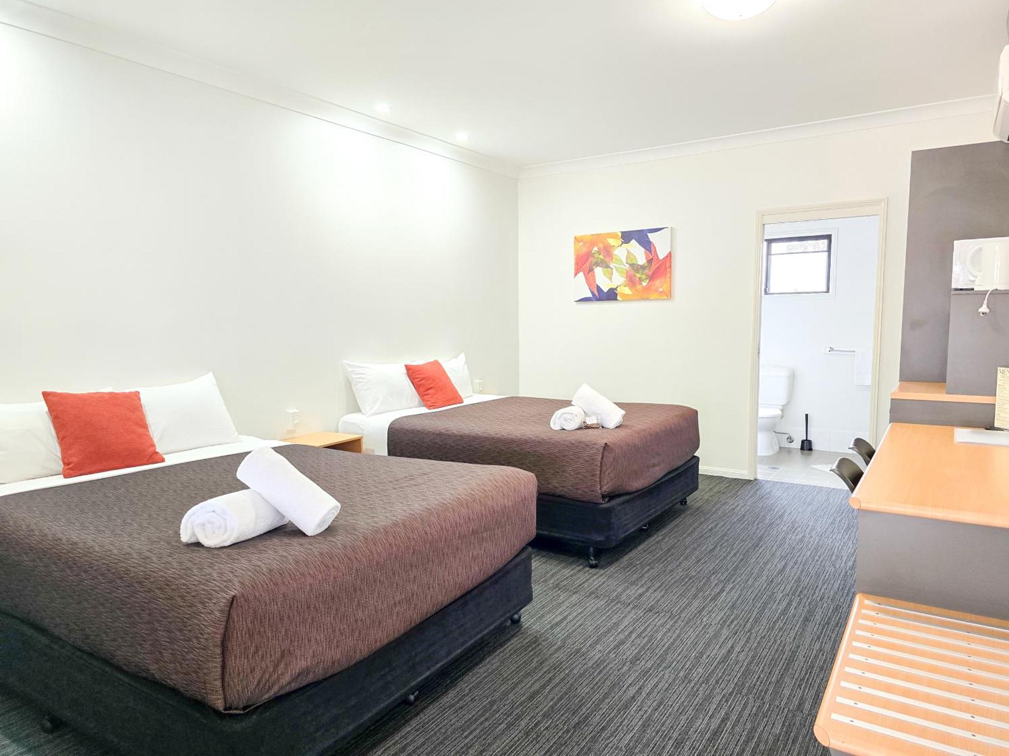 Ascot Lodge Motor Inn Kingaroy Exterior photo