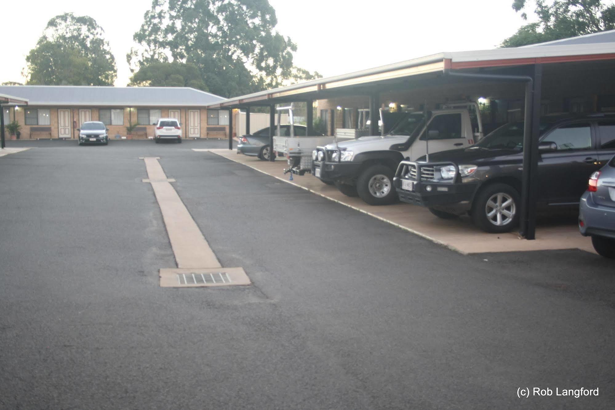 Ascot Lodge Motor Inn Kingaroy Exterior photo